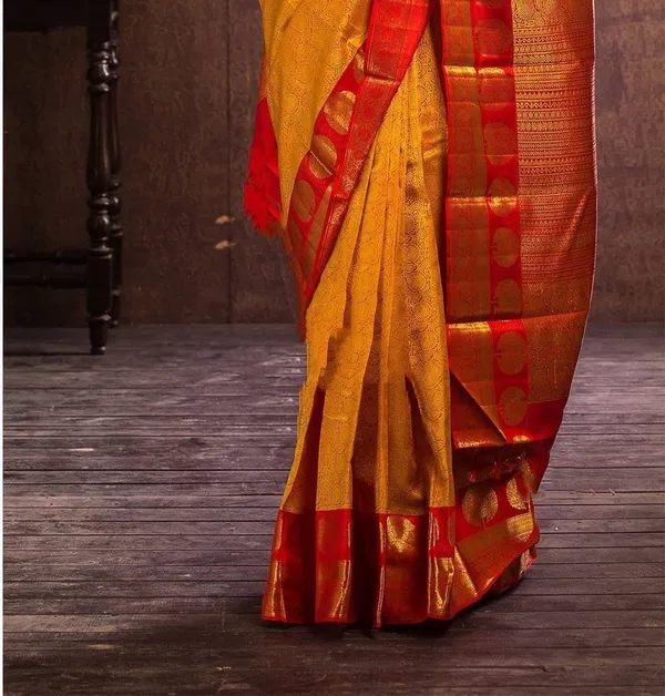 Yellow_ridhi_creation_Embellished_Banarasi_Jacquard_Saree_(Yellow)